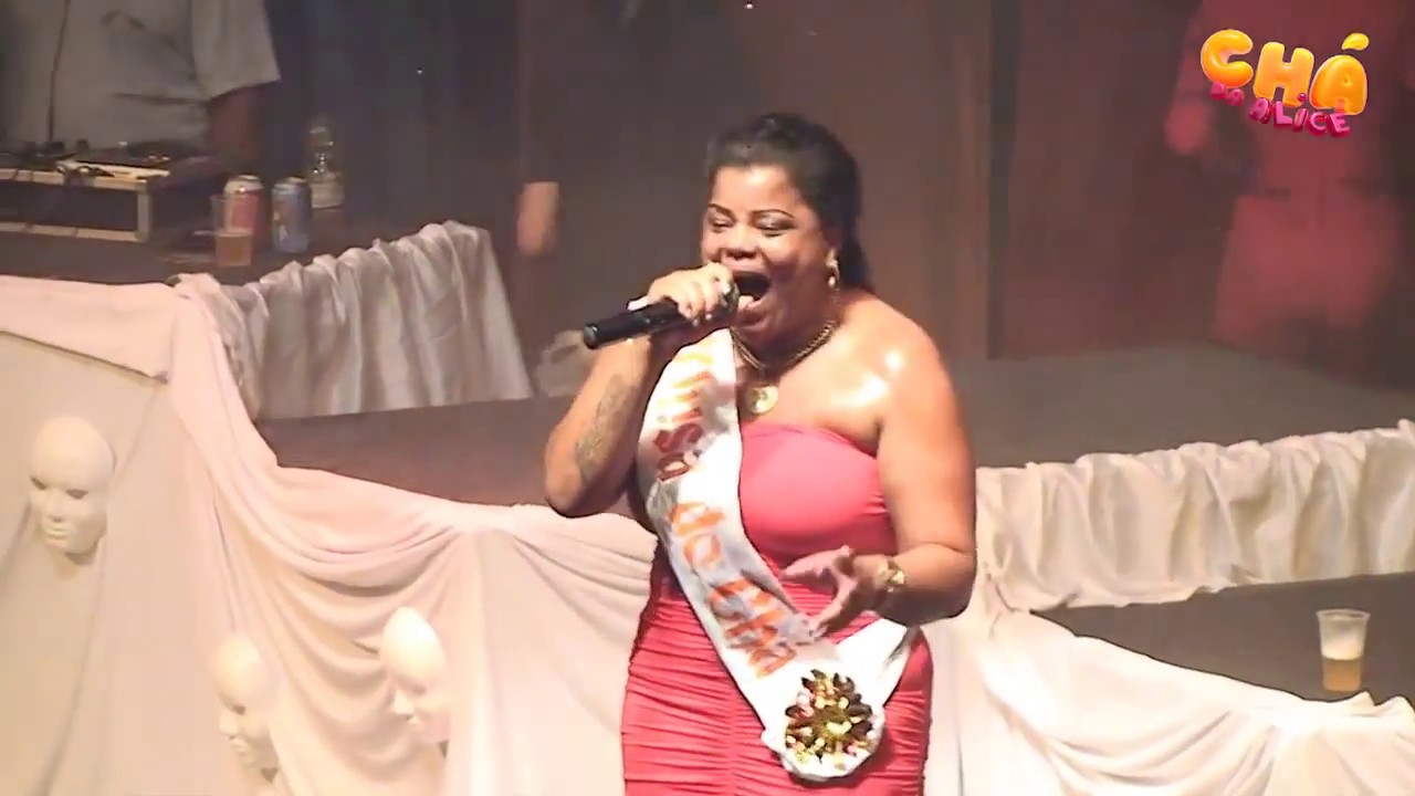 Tati Quebra Barraco – Dako É Bom (Ao Vivo) @ Chá da Alice Carnaval 2013 (Vídeo Oficial)