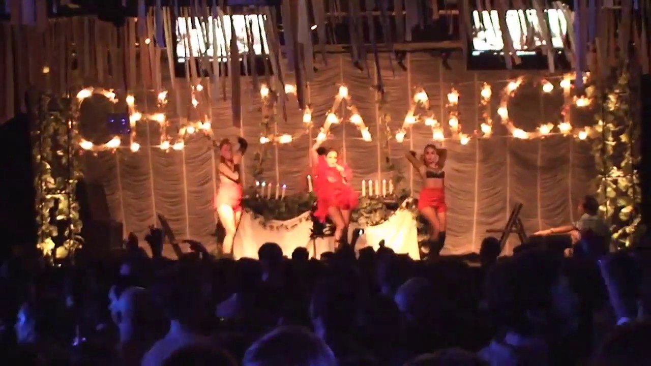 Jullie – I Kissed a Girl (Katy Perry Cover) @ Chá da Alice (The Week Rio)