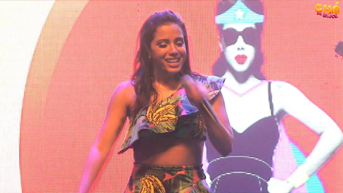 Chá da Alice – Verão 2016 – Anitta – Show Das Poderosas (Ao Vivo) @ Chá da Alice (Vídeo Oficial)