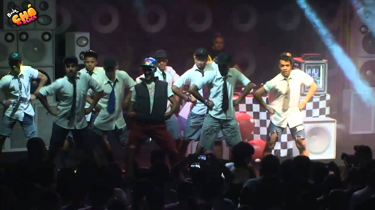 MC Créu – Mosquito Voando (Ao Vivo) @ Baile do Chá da Alice