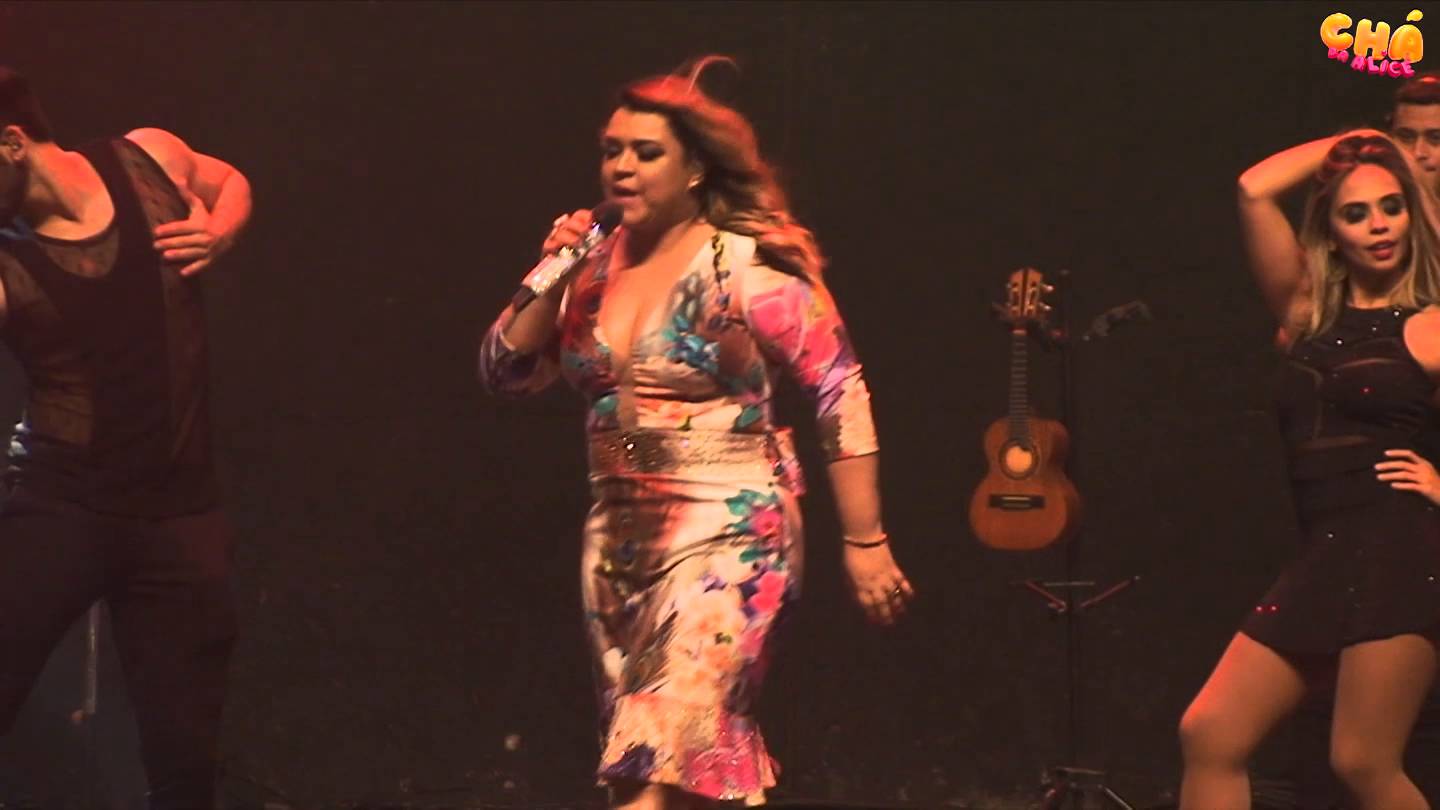 Chá da Alice – Preta Gil – Sou Como Sou (Ao Vivo) @ Barra Music