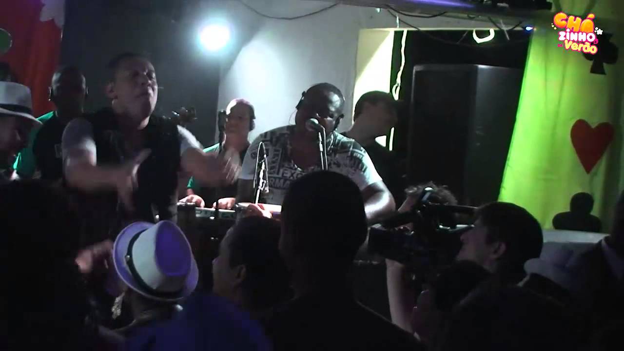 Molejo – Samba Diferente (Ao Vivo) @ Chá da Alice