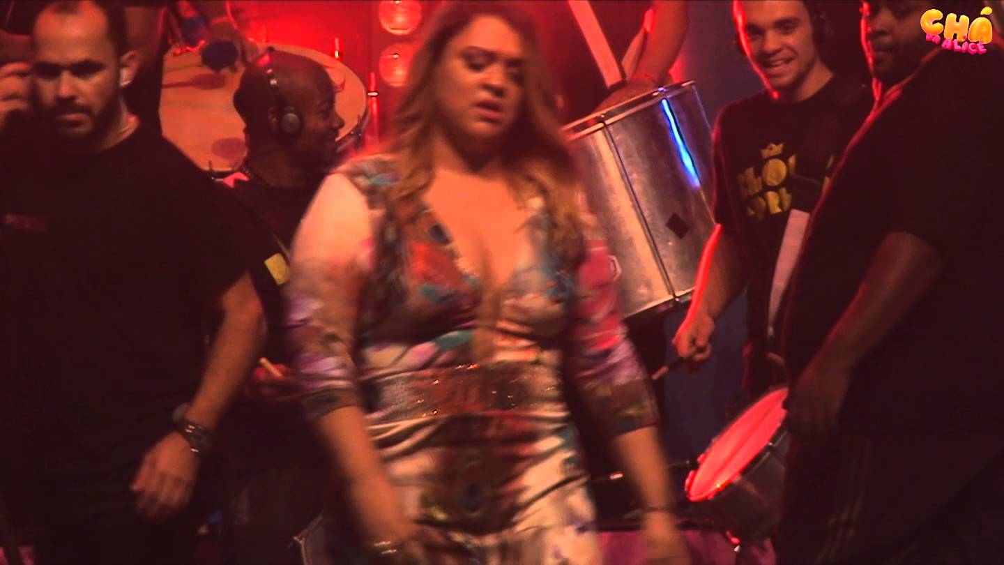 Chá da Alice – Preta Gil – Te Quero Baby (Ao Vivo) @ Barra Music