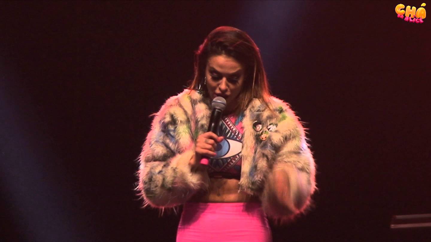 Chá da Alice – Alinne Rosa – Só Que Não (Ao Vivo) @ Barra Music