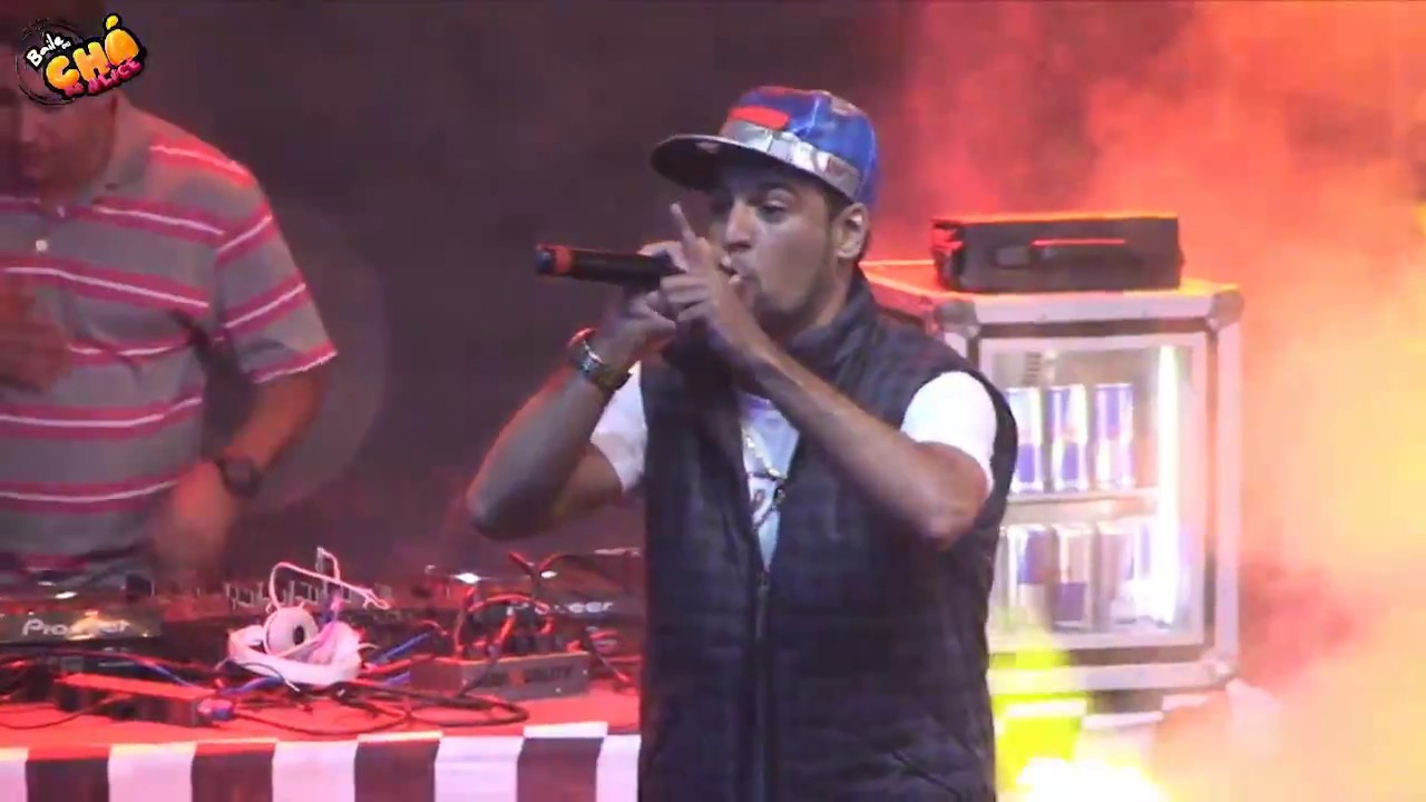 MC Créu – Estrada da Posse / Rap da Felicidade (Ao Vivo) @ Baile do Chá da Alice