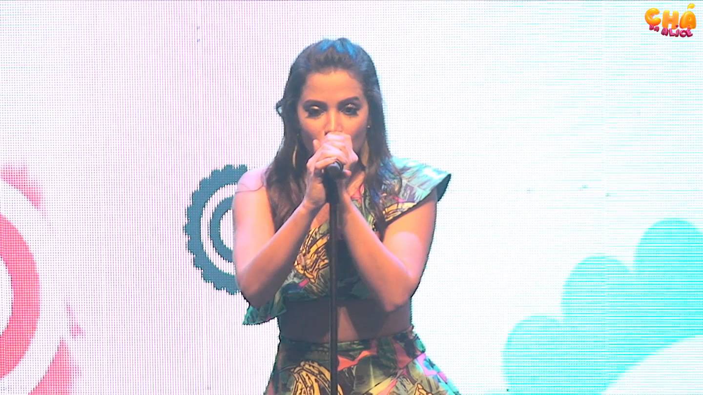 Chá da Alice – Verão 2016 – Anitta – Zen (Ao Vivo) @ Chá da Alice (Vídeo Oficial)
