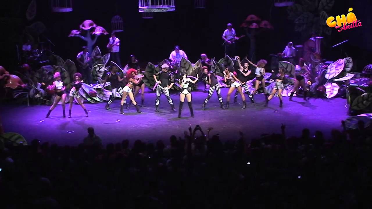 Anitta – Não Para (Ao Vivo) @ Chá da Anitta 2