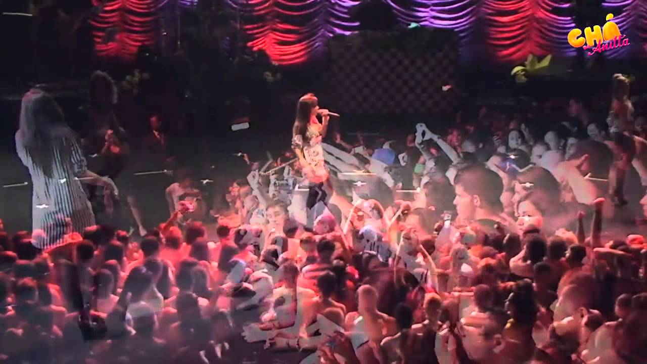 Anitta – Survivor (Ao Vivo) @ Chá da Anitta – Vídeo Oficial