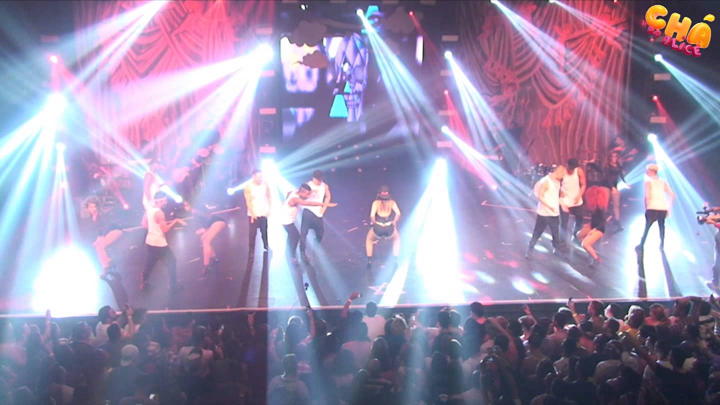Anitta – Escorrega / Que Mina Maluca (Ao Vivo) @ Chá da Alice 5 anos (Vídeo Oficial)